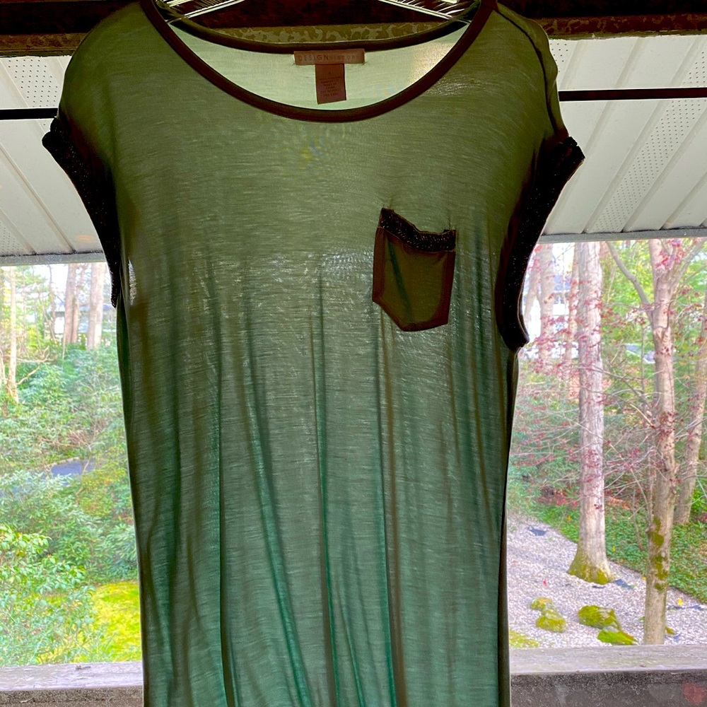 Women’s T-shirt